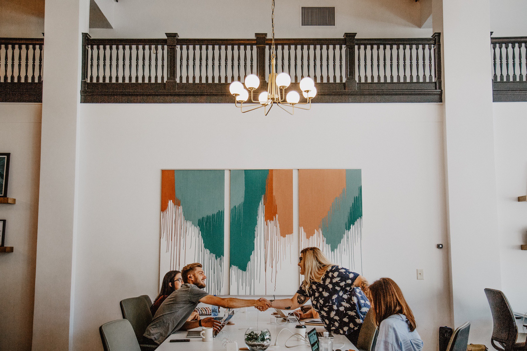 WHY ALL FREELANCERS SHOULD JOIN A CO-WORKING SPACE - YELLOW CO.